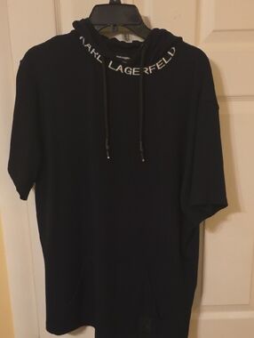 Karl Lagerfeld Black Short-Sleeve Hooded Sweatshirt with Logo Neck